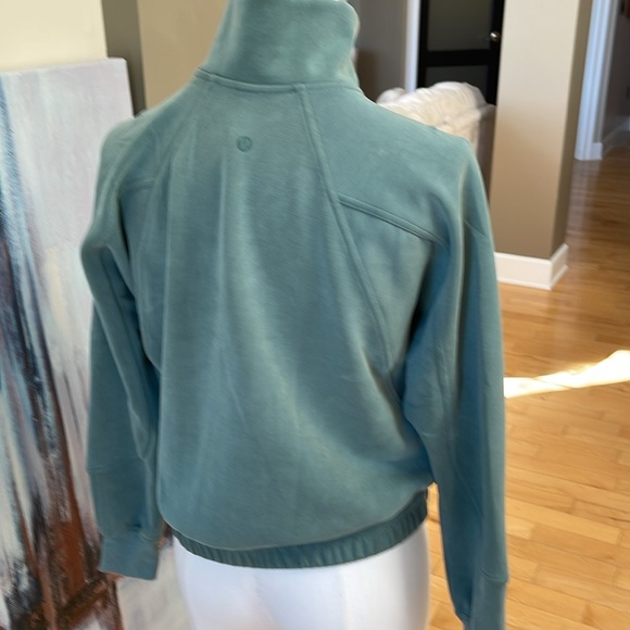 Lululemon brushed soft stream jacket size 4 - Picture 3 of 6